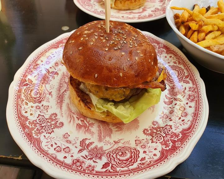 Henriette Burger Bar