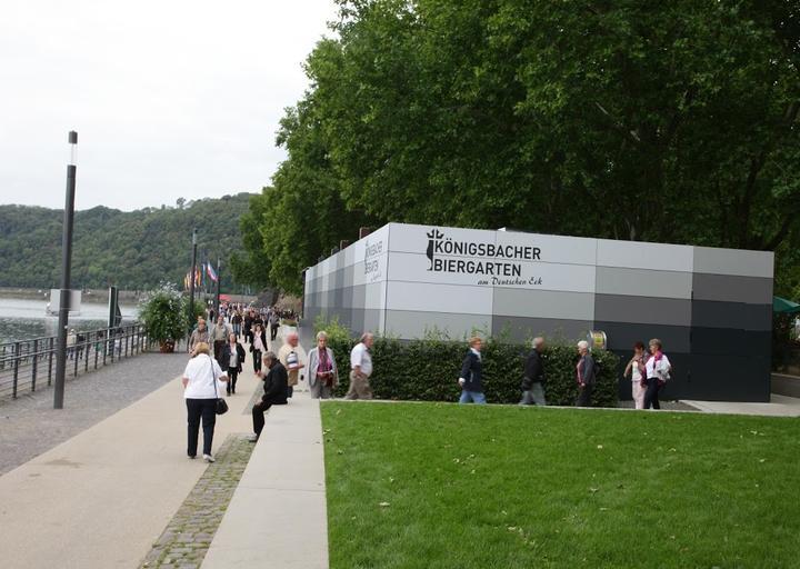 Konigsbacher Biergarten am Deutschen Eck